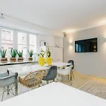 Im Zentrum - Youpartments Apartamento Kaiserslautern